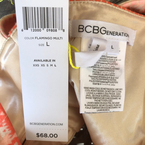 3/$25 NWT BCBGeneration Cut out Crop Top Tank - Picture 5 of 5
